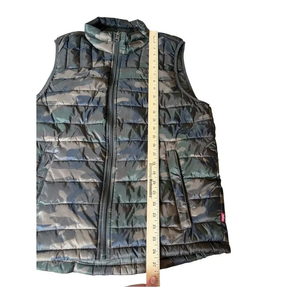 Levi’s‎ Men’s Packable Puffer Vest size L Camo Green